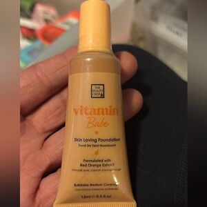🔅5/$20 The Beauty Crop Vitamin Babe Skin Loving Foundation | Shade 15C |
